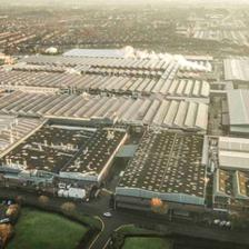 賓利 以太陽(yáng)能驅(qū)動(dòng)奢華，引領(lǐng)可持續(xù)未來